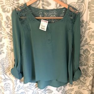 Women’s long sleeve tunic Size M